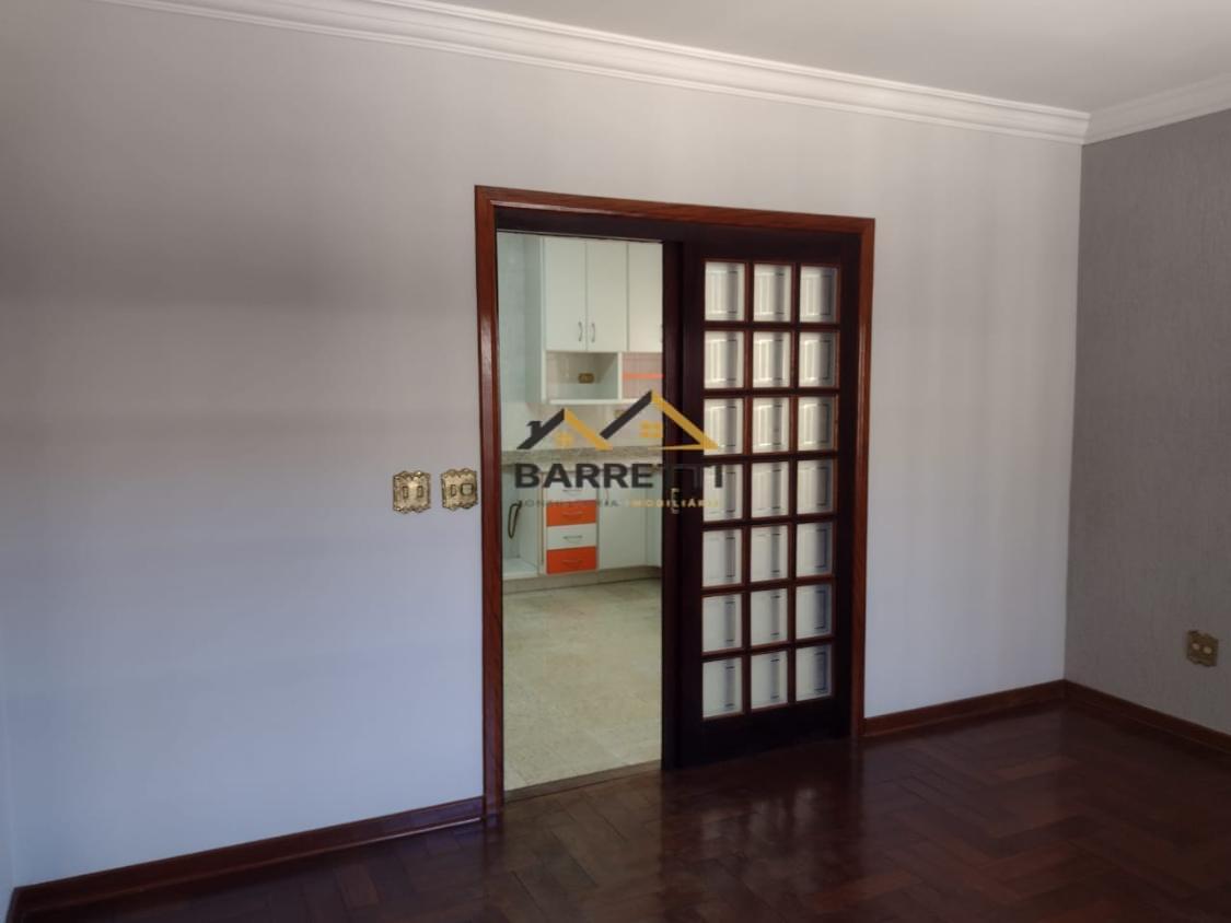 Casa à venda com 3 quartos, 1m² - Foto 4