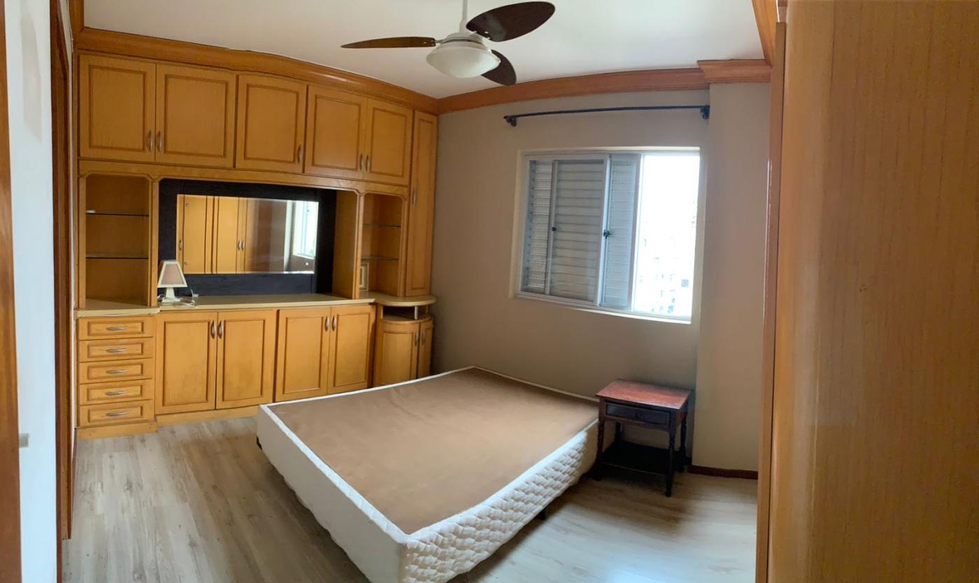 Apartamento à venda com 3 quartos, 90m² - Foto 4