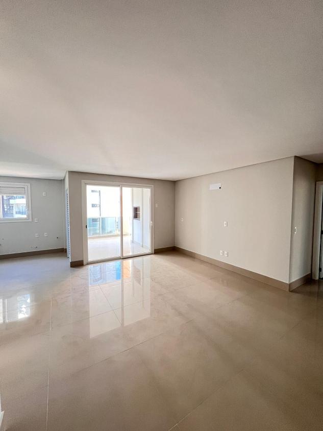 Apartamento à venda com 3 quartos, 167m² - Foto 12