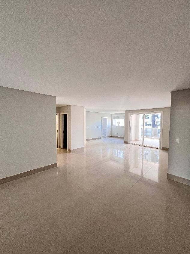 Apartamento à venda com 3 quartos, 167m² - Foto 14