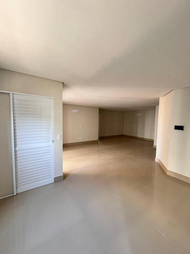 Apartamento à venda com 3 quartos, 167m² - Foto 17