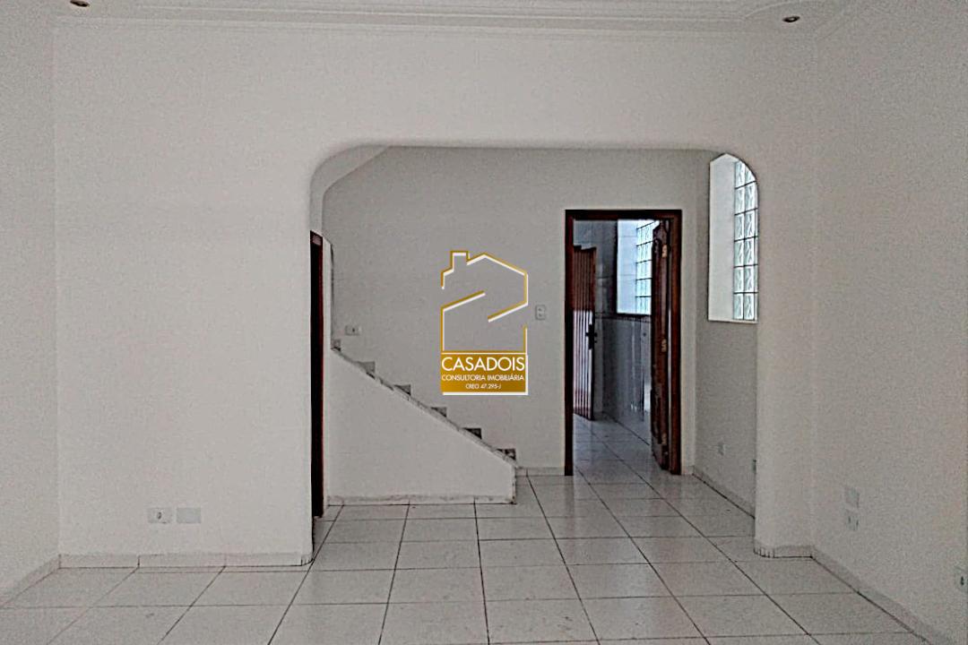 Casa à venda com 3 quartos, 202m² - Foto 4