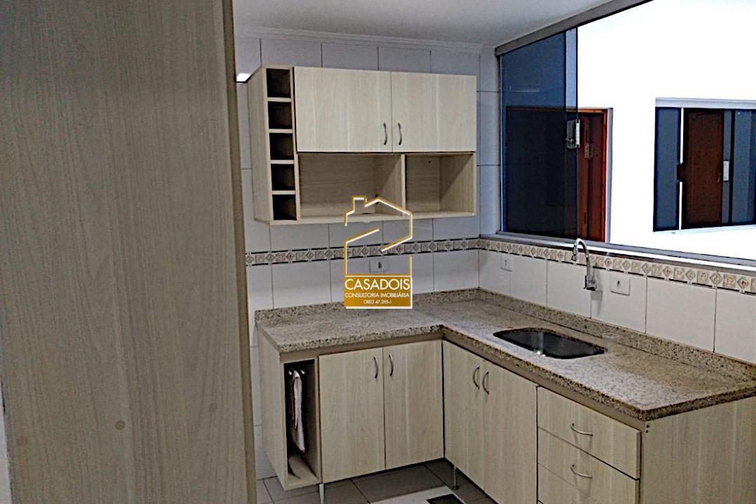 Casa à venda com 3 quartos, 202m² - Foto 7