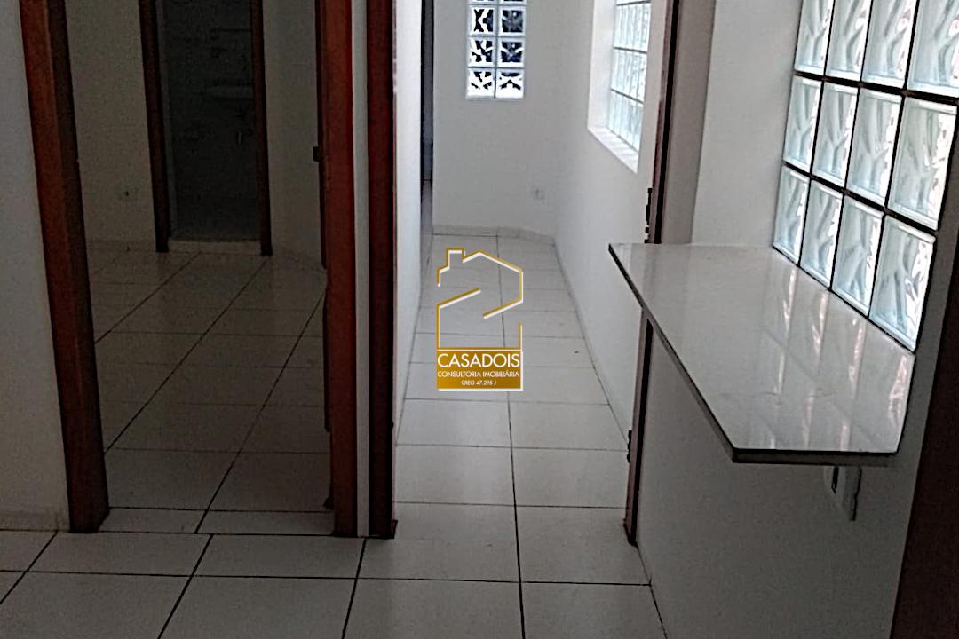 Casa à venda com 3 quartos, 202m² - Foto 8