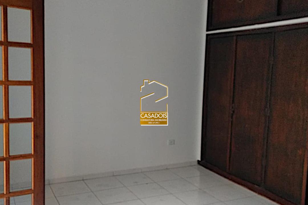 Casa à venda com 3 quartos, 202m² - Foto 19