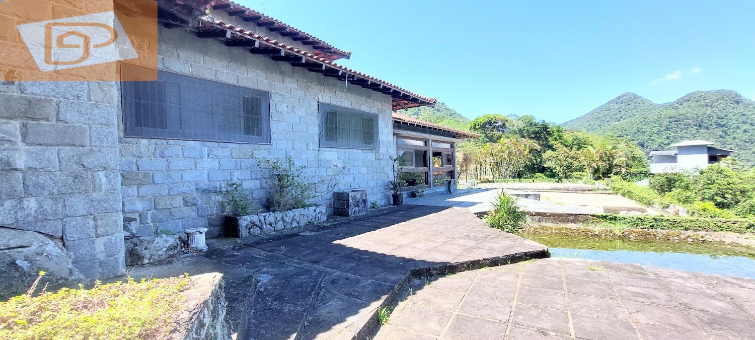 Casa de Condomínio à venda e aluguel com 5 quartos, 400m² - Foto 3