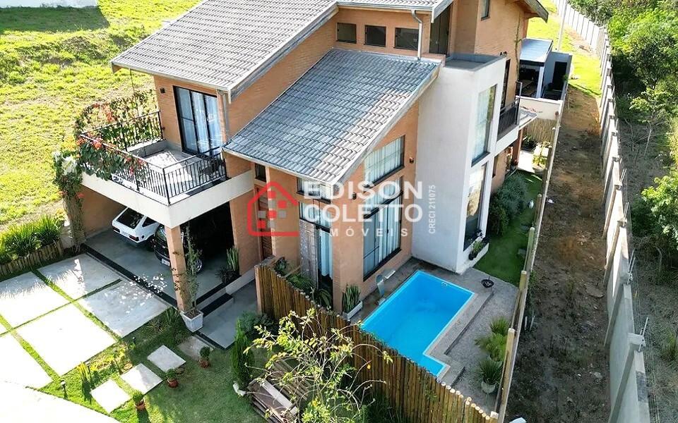 Casa de Condomínio à venda com 3 quartos, 253m² - Foto 3