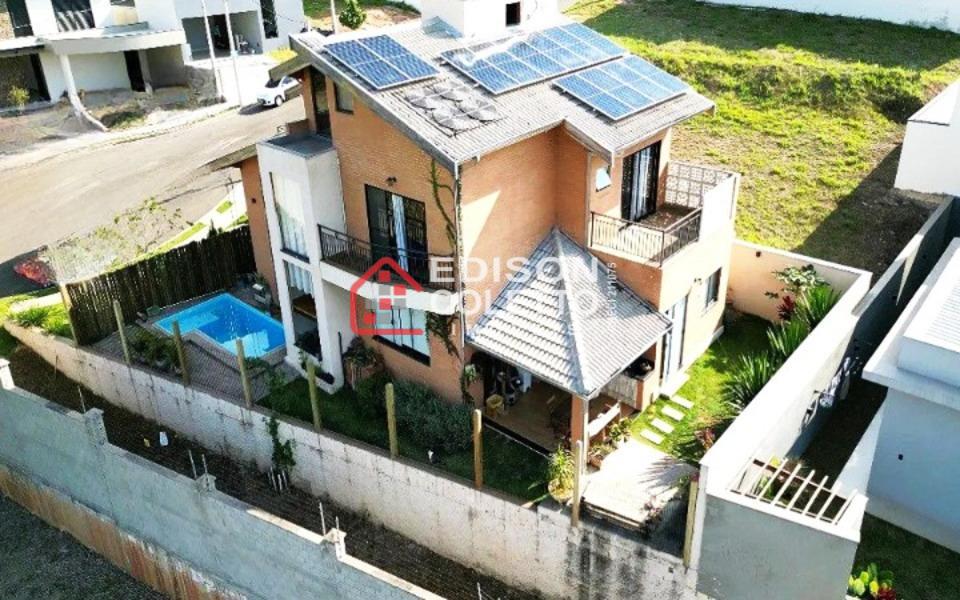 Casa de Condomínio à venda com 3 quartos, 253m² - Foto 5