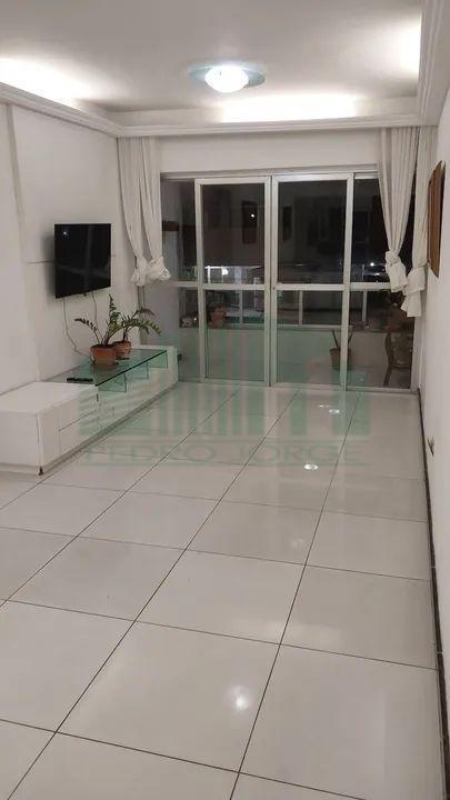 Apartamento à venda com 2 quartos, 80m² - Foto 1