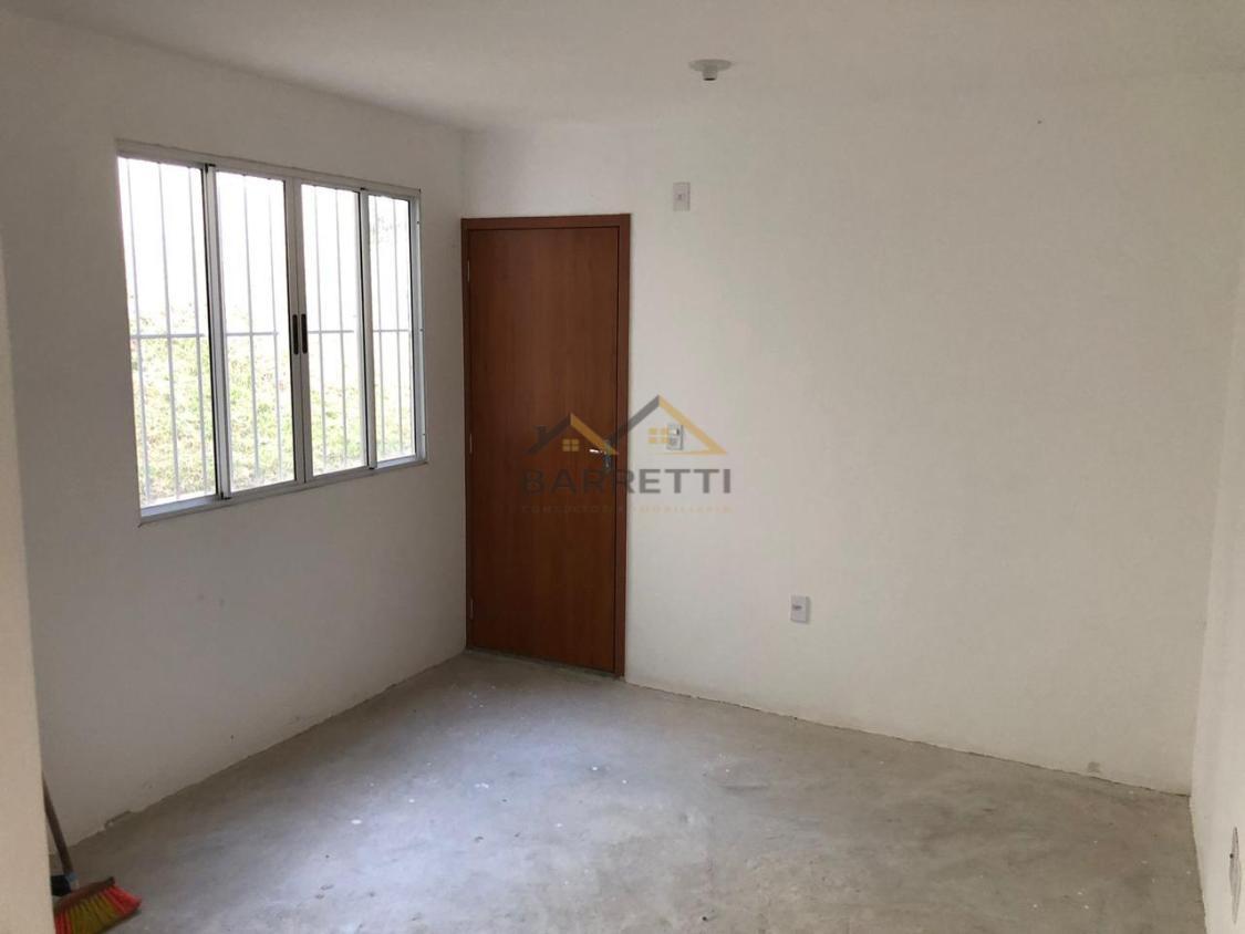 Apartamento à venda com 2 quartos, 47m² - Foto 2