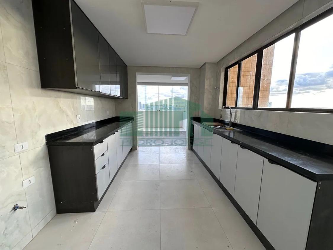 Apartamento à venda com 4 quartos, 350m² - Foto 7