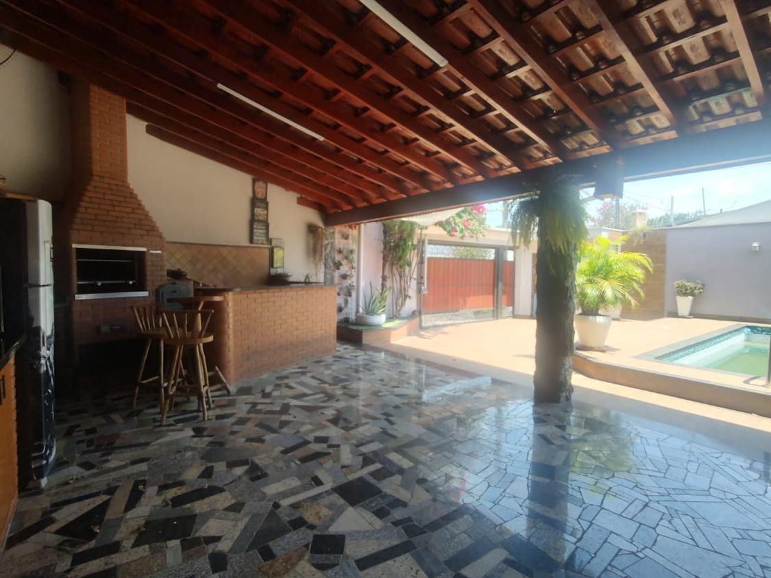 Casa à venda com 3 quartos, 243m² - Foto 12