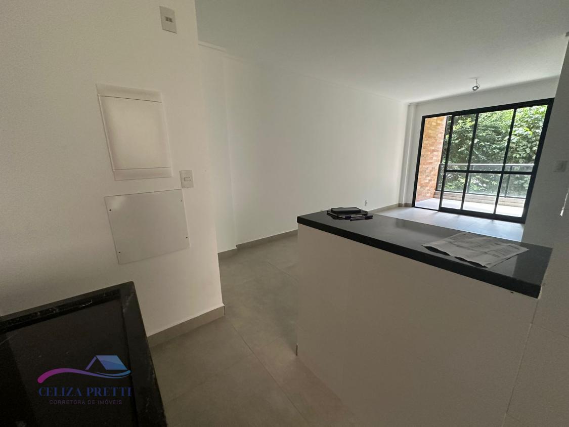 Apartamento à venda com 2 quartos, 70m² - Foto 17