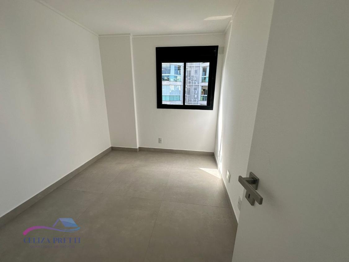 Apartamento à venda com 2 quartos, 70m² - Foto 18