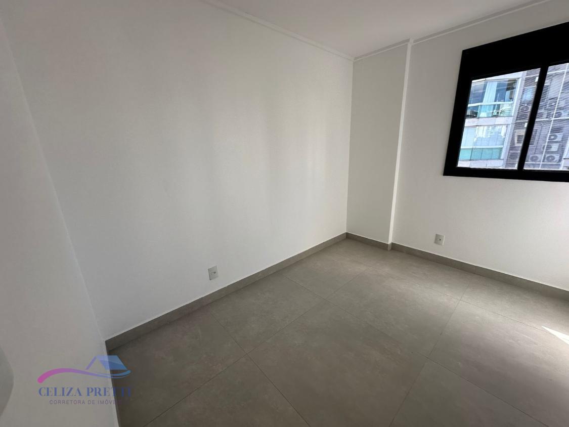 Apartamento à venda com 2 quartos, 70m² - Foto 7