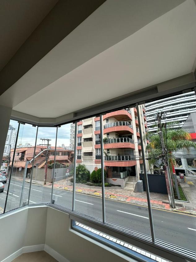 Apartamento à venda com 3 quartos, 123m² - Foto 19