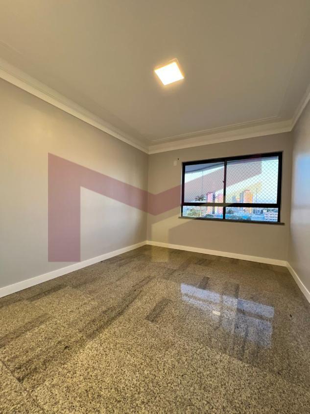 Apartamento à venda com 3 quartos, 162m² - Foto 19