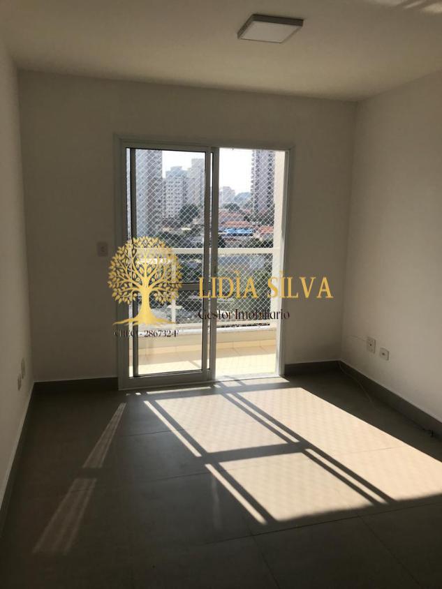 Apartamento à venda com 2 quartos, 62m² - Foto 2