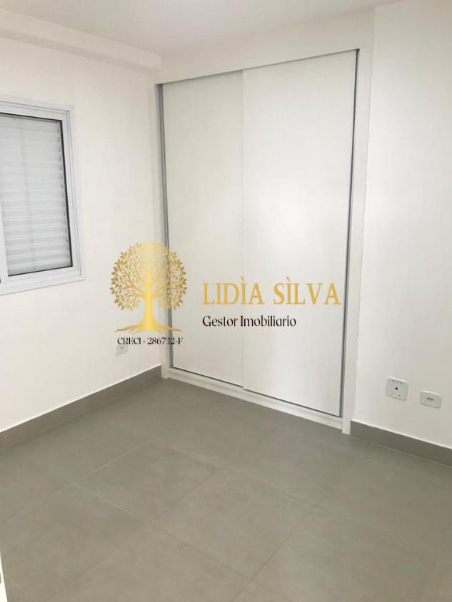 Apartamento à venda com 2 quartos, 62m² - Foto 12