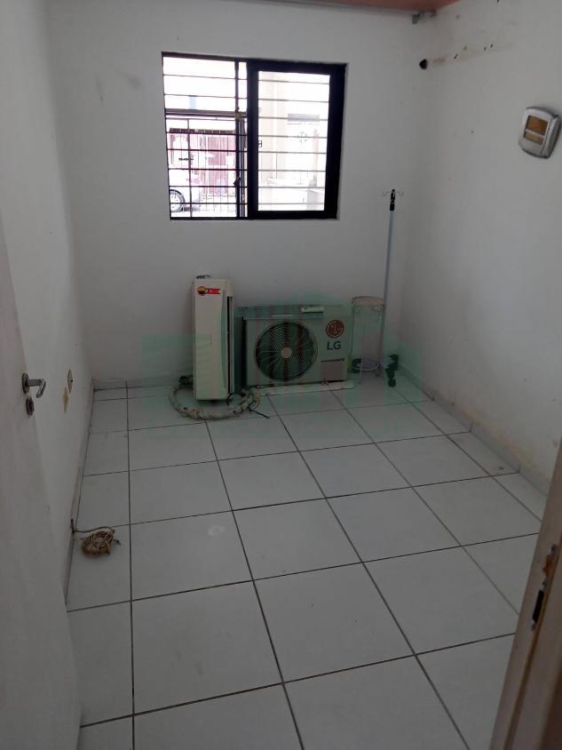 Casa à venda com 3 quartos, 90m² - Foto 15