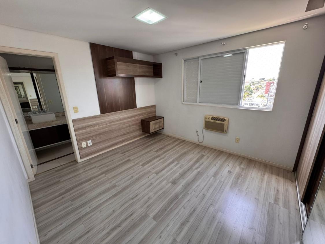 Apartamento à venda com 3 quartos, 123m² - Foto 7