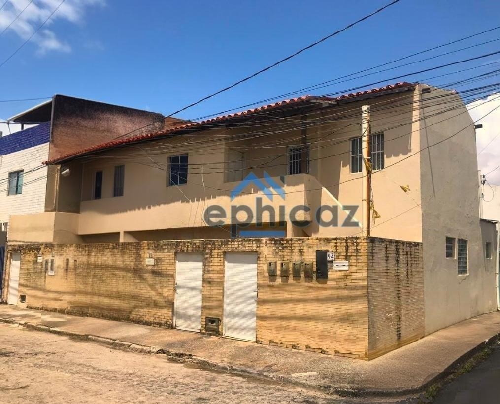 Casa Comercial à venda com 7 quartos, 120m² - Foto 4