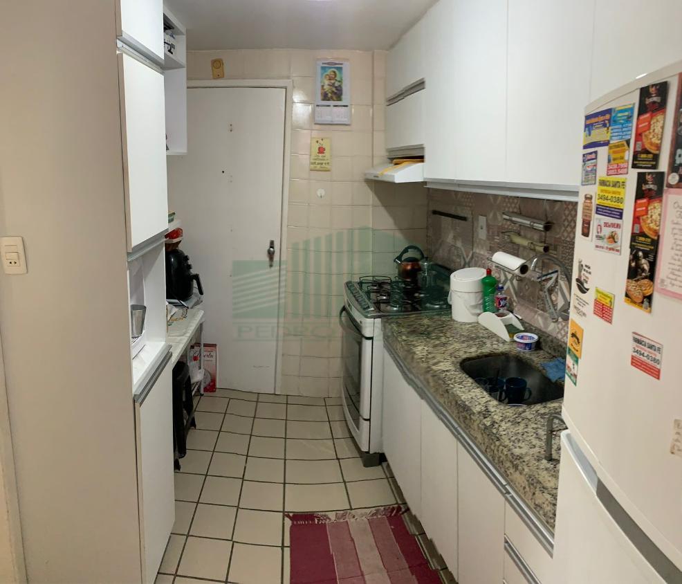 Apartamento à venda com 2 quartos, 76m² - Foto 7