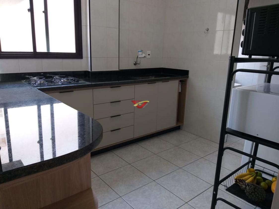 Apartamento à venda com 1 quarto, 70m² - Foto 9