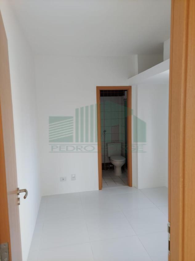 Apartamento à venda com 2 quartos, 51m² - Foto 15