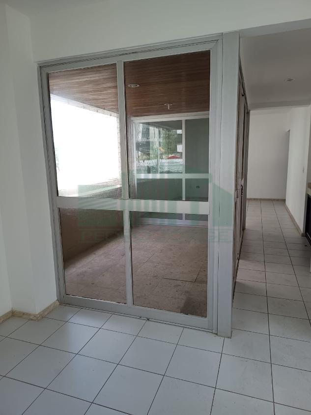 Apartamento à venda com 4 quartos, 162m² - Foto 17