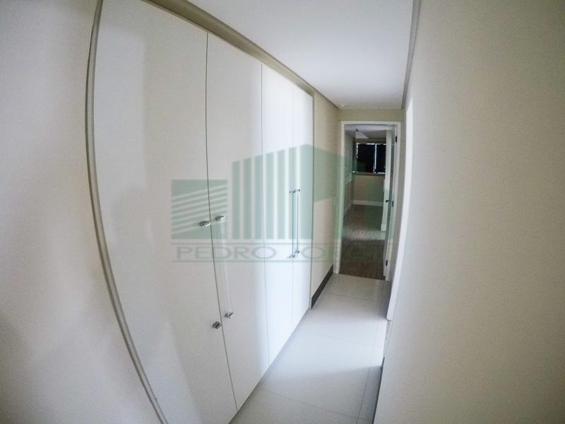 Apartamento à venda com 3 quartos, 126m² - Foto 3