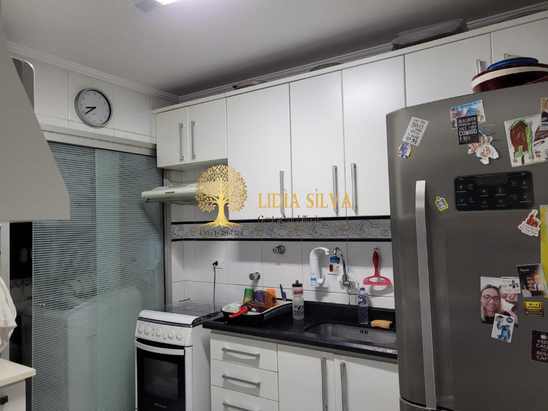 Apartamento à venda com 2 quartos, 60m² - Foto 12