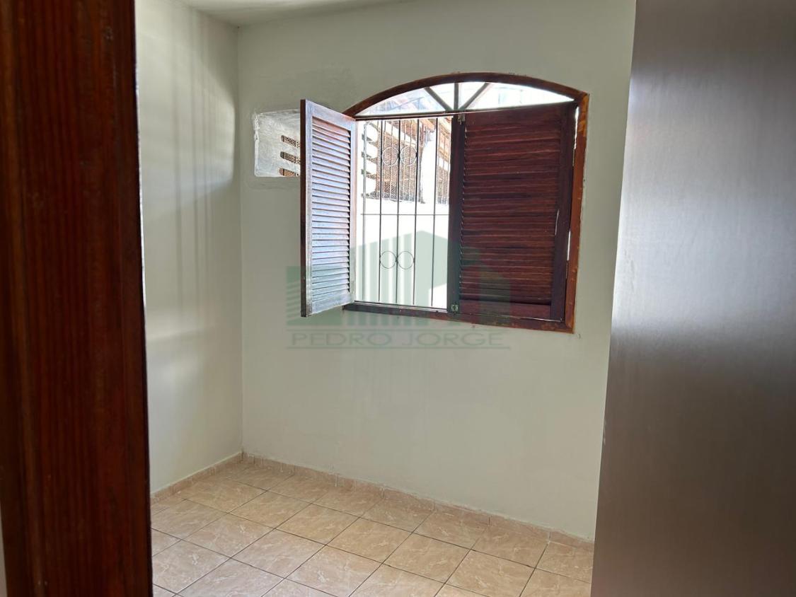 Casa à venda com 2 quartos, 51m² - Foto 5