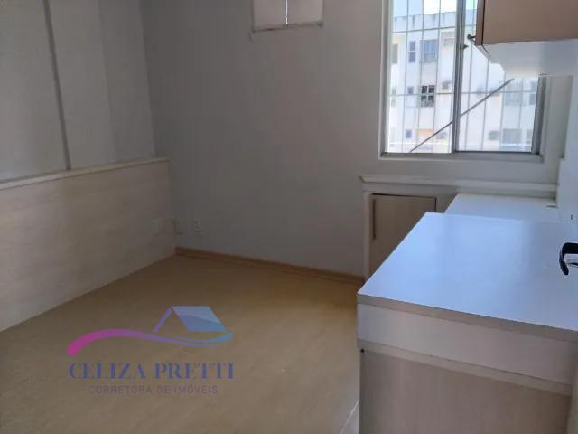 Apartamento à venda com 3 quartos, 68m² - Foto 3