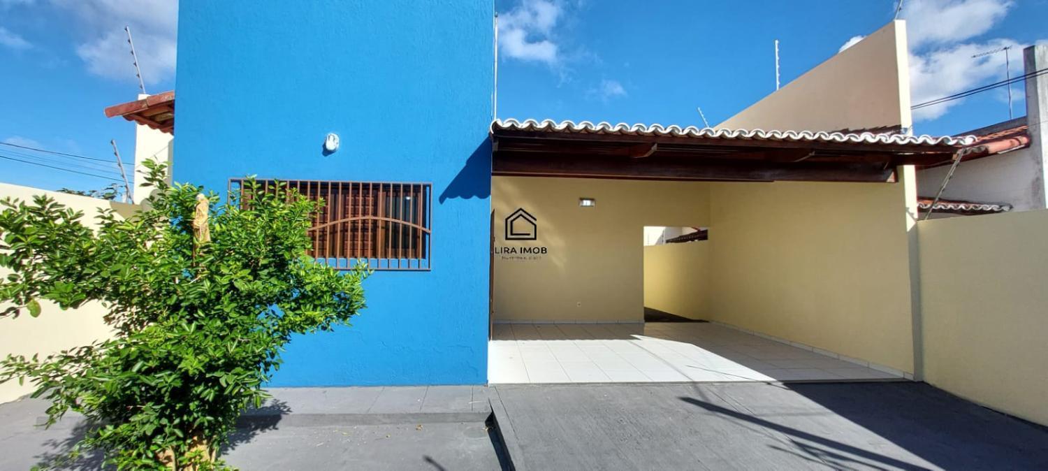 Casa à venda com 2 quartos, 84m² - Foto 1