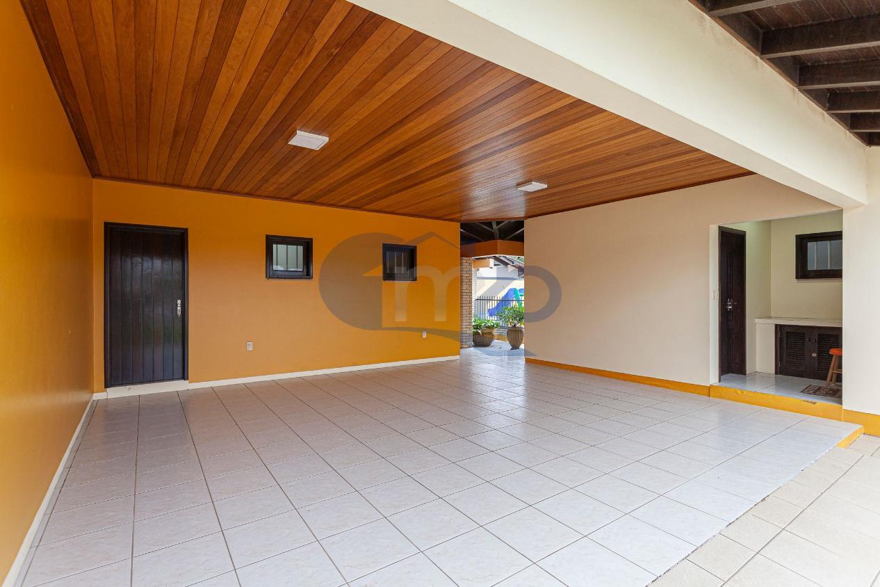 Casa à venda com 4 quartos, 335m² - Foto 6