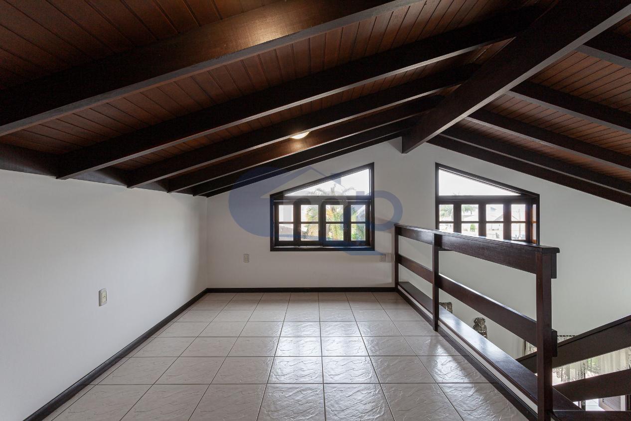 Casa à venda com 4 quartos, 335m² - Foto 17