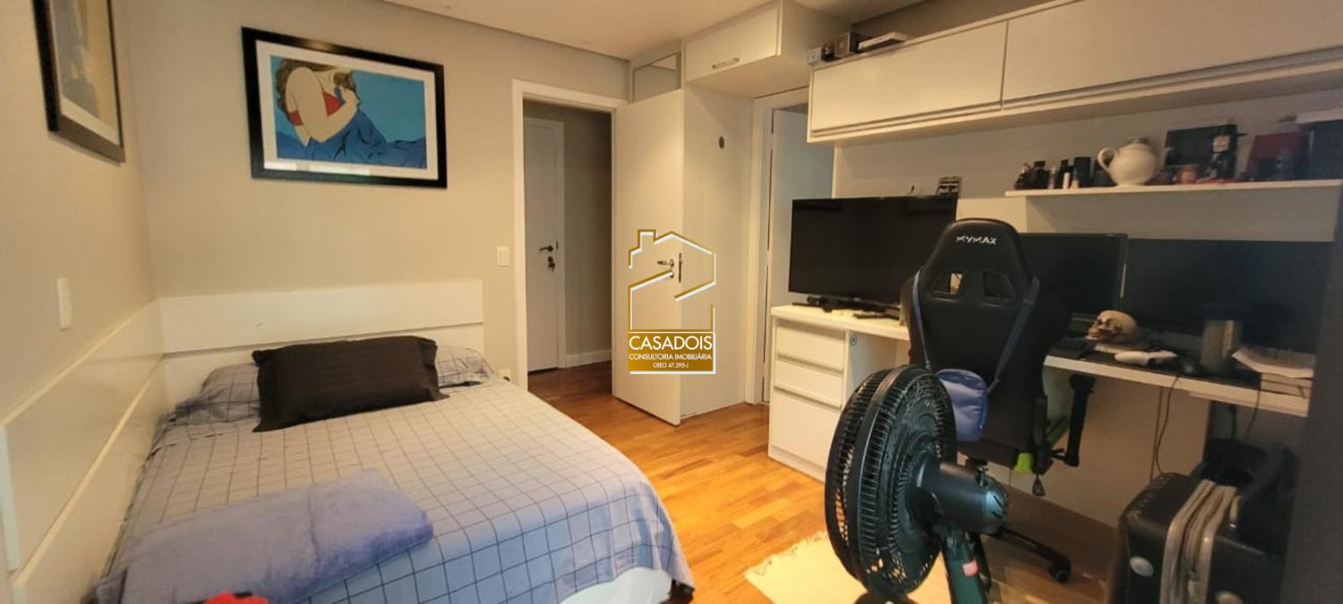 Apartamento à venda com 3 quartos, 228m² - Foto 9