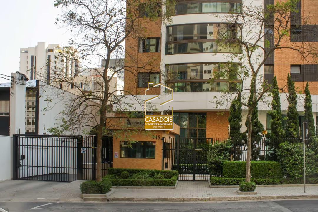 Apartamento à venda com 3 quartos, 228m² - Foto 1