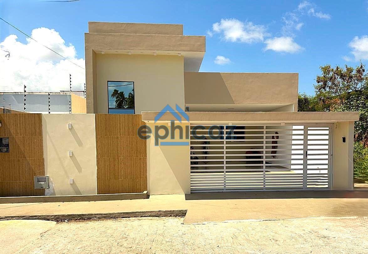 Casa à venda com 3 quartos, 210m² - Foto 2