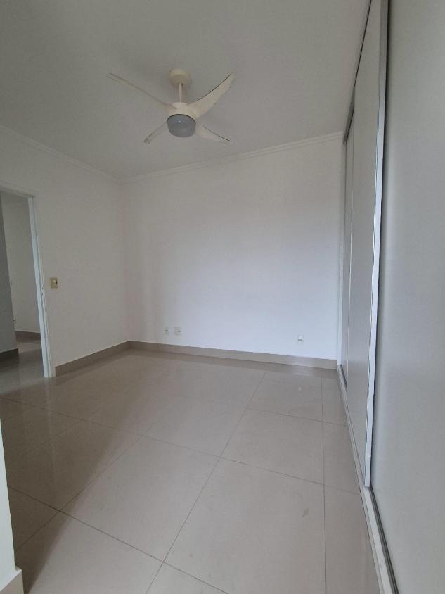 Apartamento à venda com 2 quartos, 69m² - Foto 2