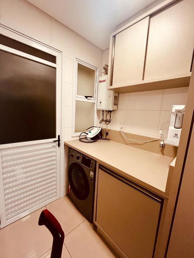 Apartamento à venda com 3 quartos, 105m² - Foto 3