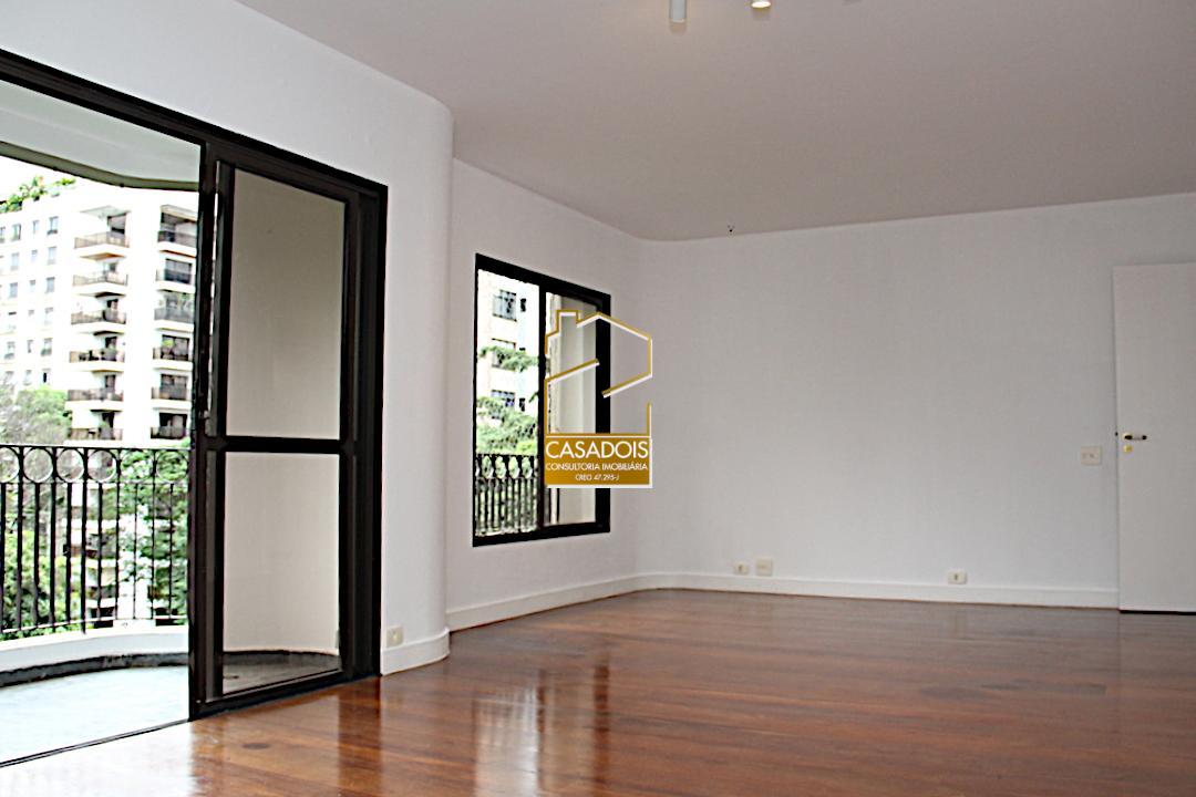 Apartamento para alugar com 4 quartos, 141m² - Foto 4