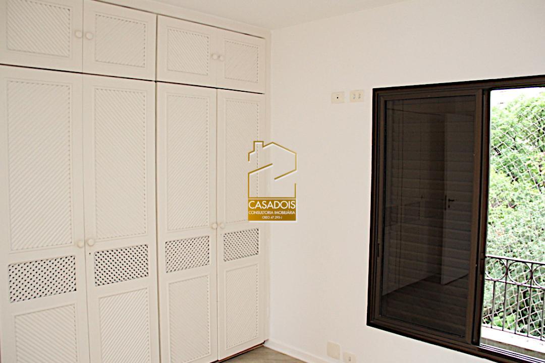 Apartamento para alugar com 4 quartos, 141m² - Foto 19