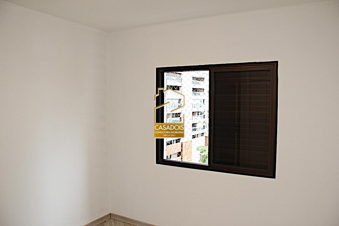 Apartamento para alugar com 4 quartos, 141m² - Foto 14