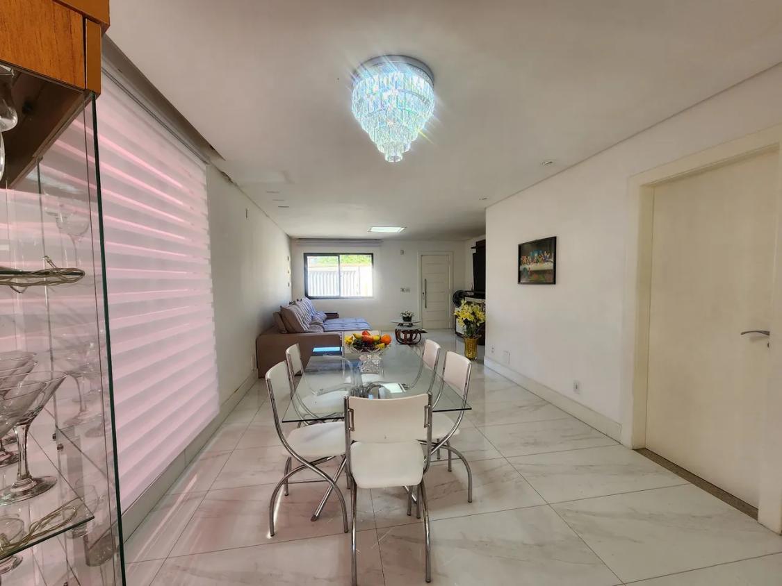 Casa à venda com 5 quartos, 360m² - Foto 5