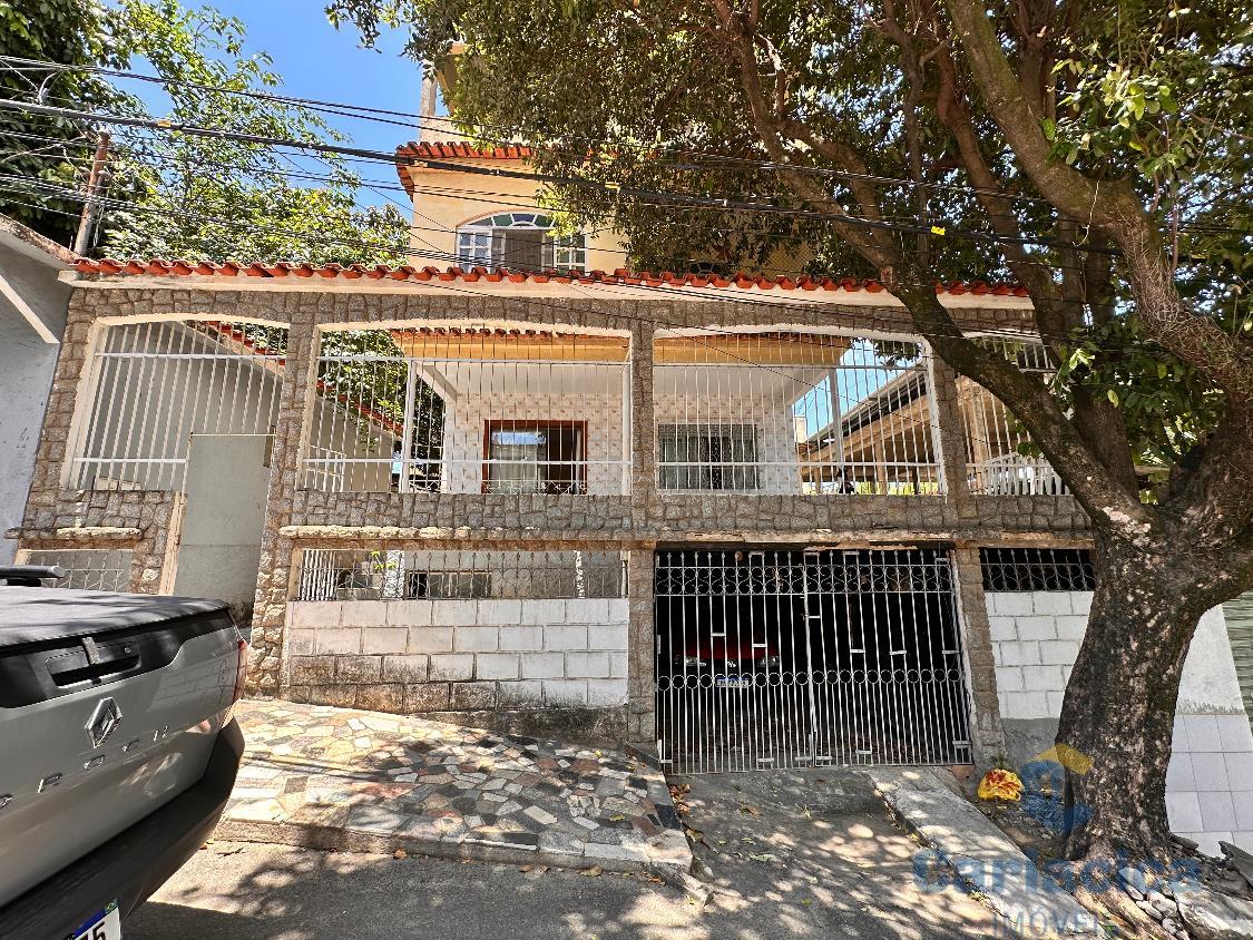 Casa à venda com 5 quartos, 326m² - Foto 1