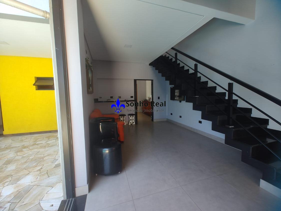 Casa à venda com 2 quartos, 140m² - Foto 12