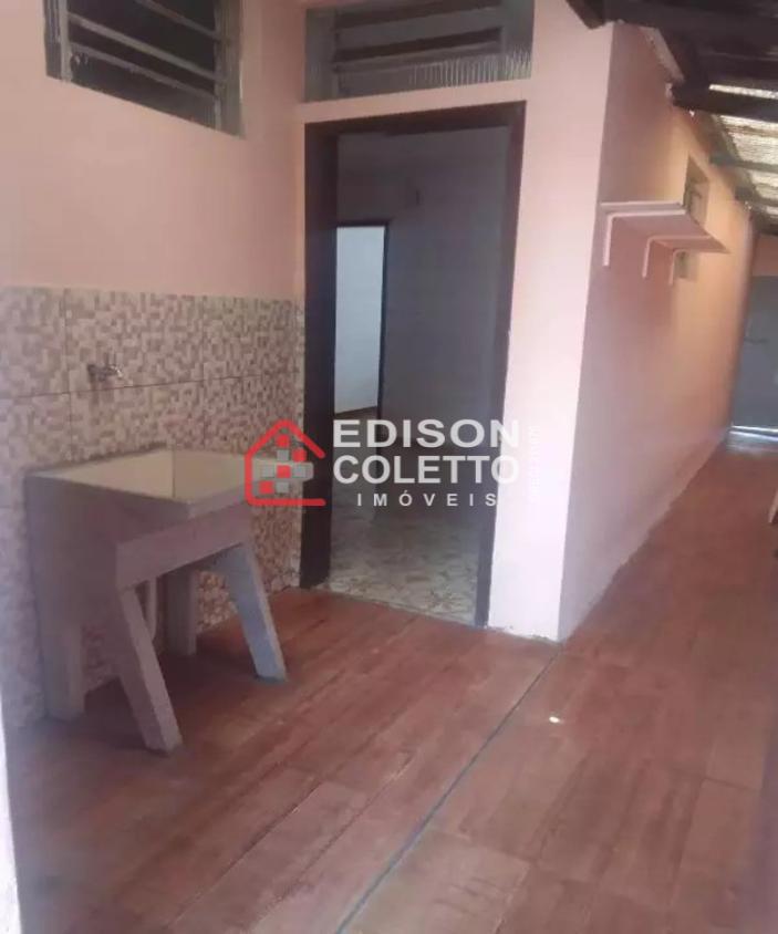 Casa à venda com 2 quartos, 80m² - Foto 22