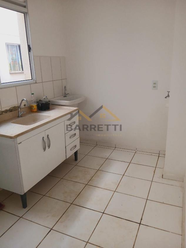 Apartamento à venda com 2 quartos, 45m² - Foto 3